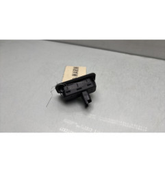 Bouton de coffre RENAULT CAPTUR 1