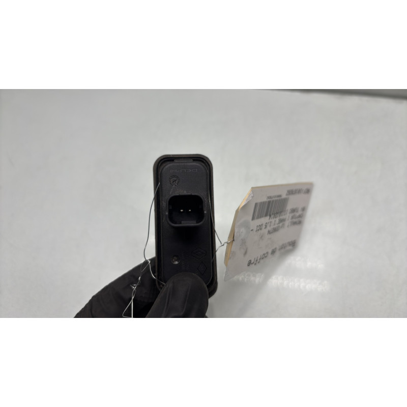 Bouton de coffre RENAULT CAPTUR 1 Photo n°3