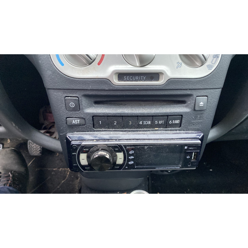 Poignee porte avant droit TOYOTA YARIS 1 Photo n°20