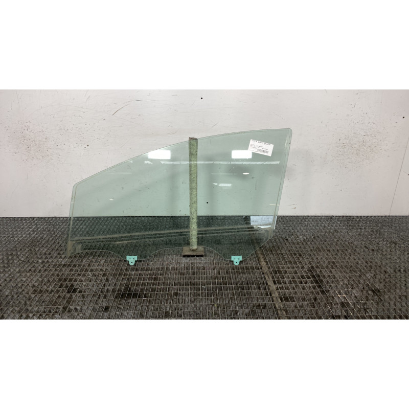 Vitre avant gauche NISSAN NOTE 2 Photo n°1