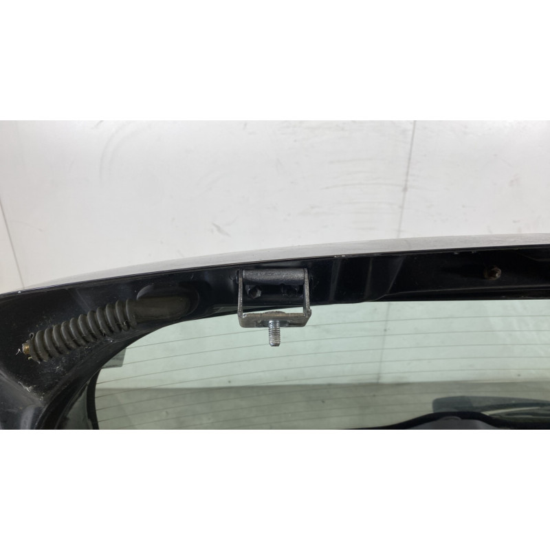 Malle/Hayon arriere SUZUKI SWIFT 3 Photo n°7