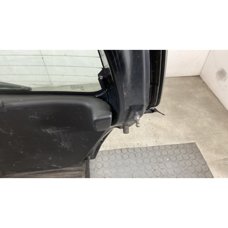 Malle/Hayon arriere SUZUKI SWIFT 3 Photo n°9