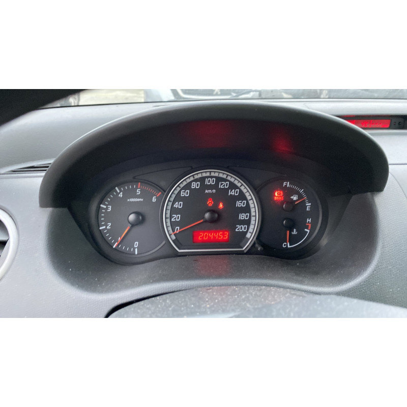 Trappe d'essence SUZUKI SWIFT 3 Photo n°19