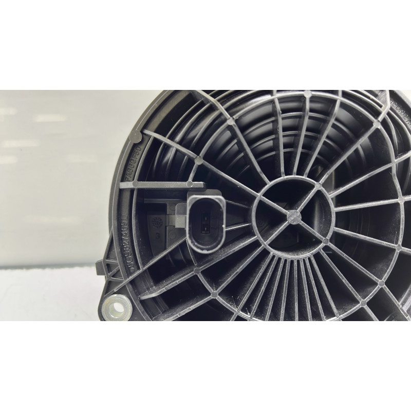 Bouton de coffre VOLKSWAGEN GOLF 8 Photo n°3