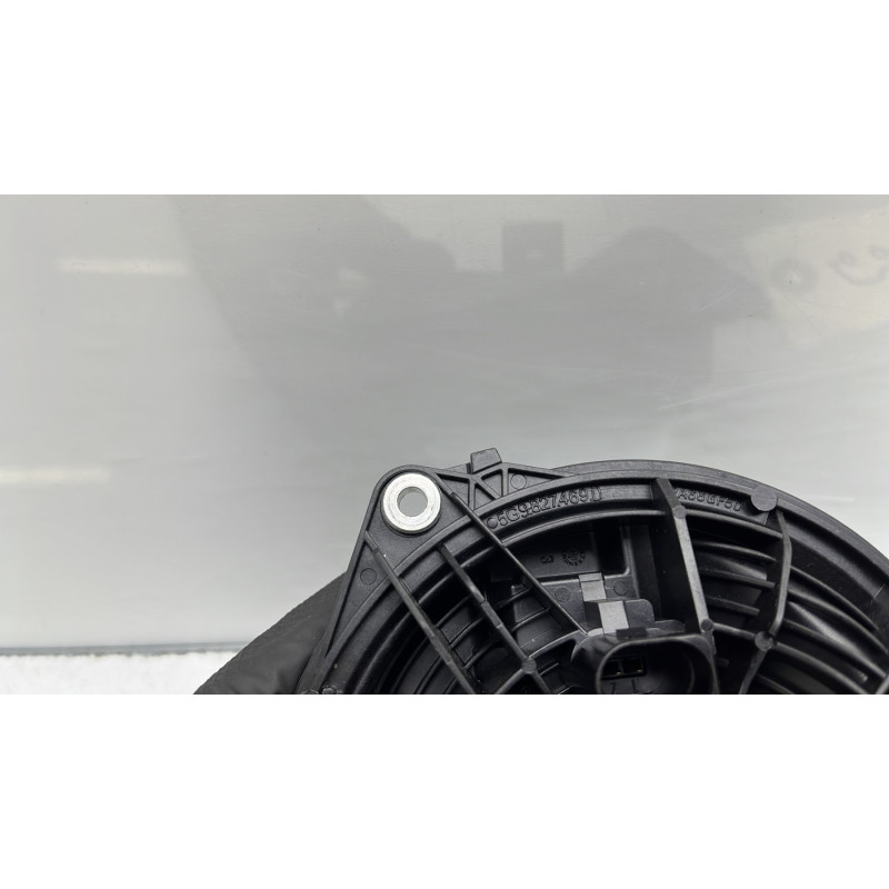Bouton de coffre VOLKSWAGEN GOLF 8 Photo n°5