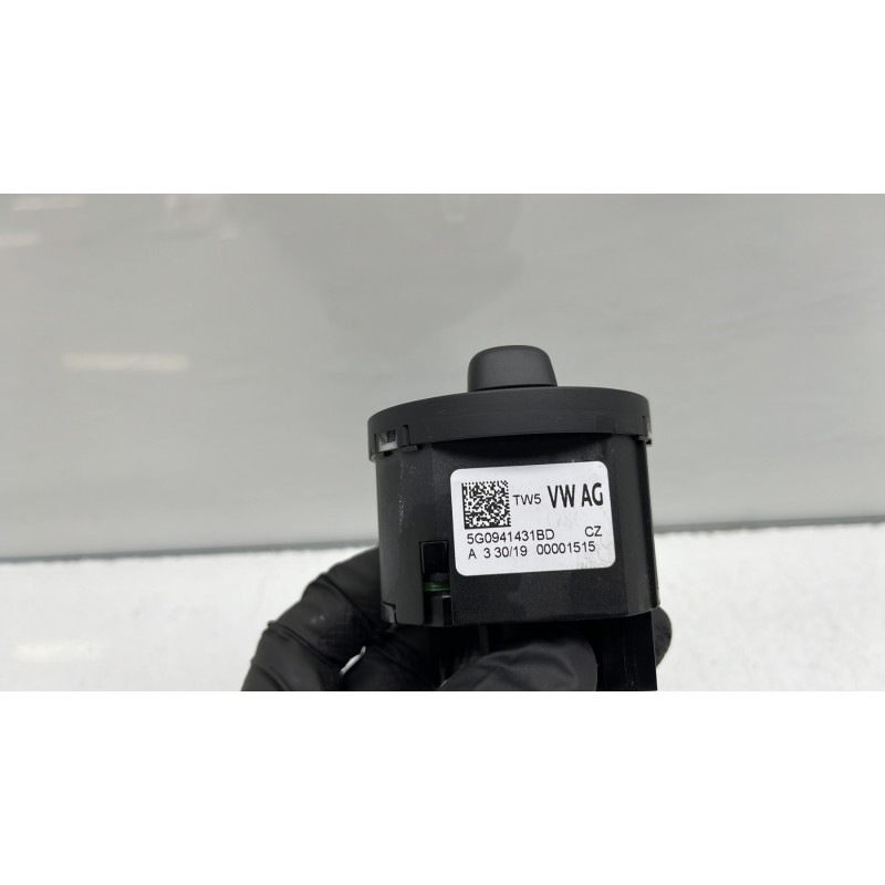 Commande de phare VOLKSWAGEN GOLF 8 Photo n°4