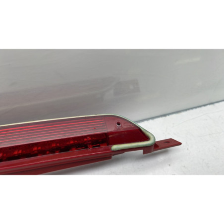 Feu arriere stop central VOLKSWAGEN GOLF 8