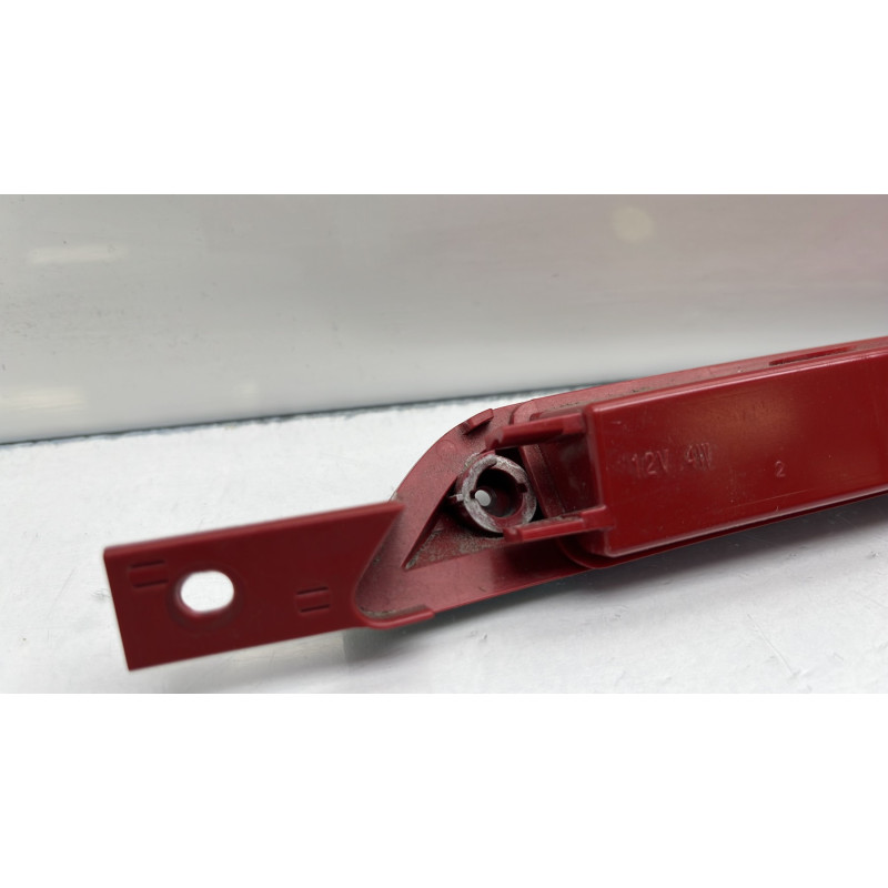 Feu arriere stop central VOLKSWAGEN GOLF 8 Photo n°3