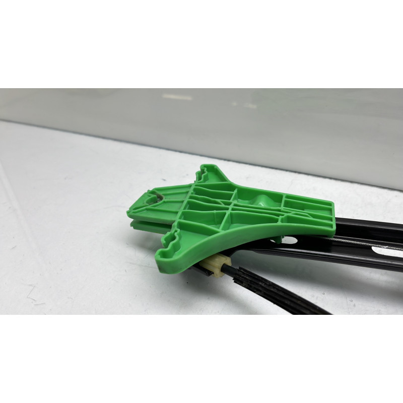 Leve vitre electrique arriere gauche VOLKSWAGEN GOLF 8 Photo n°9