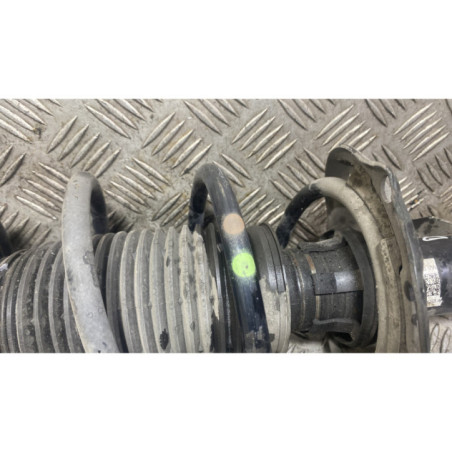 Amortisseur avant droit VOLKSWAGEN GOLF 8
