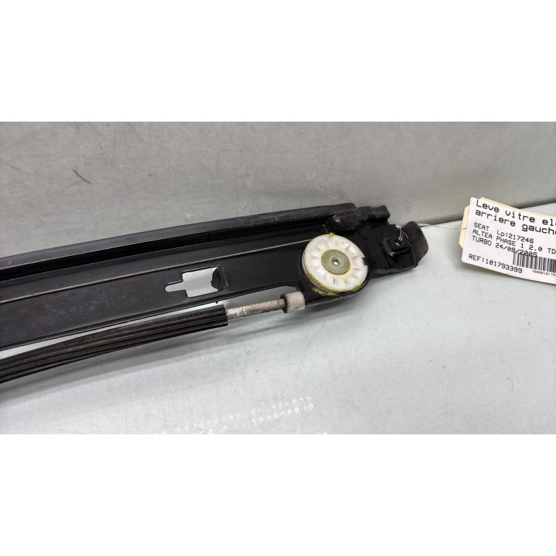 Leve vitre electrique arriere gauche SEAT ALTEA Photo n°3