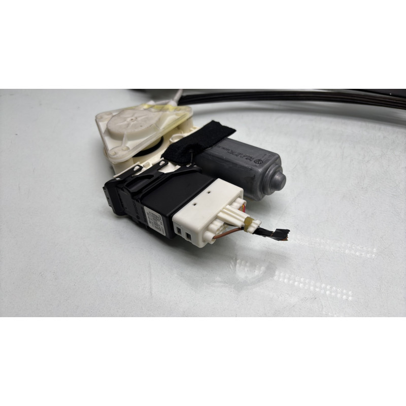 Leve vitre electrique arriere gauche SEAT ALTEA Photo n°4