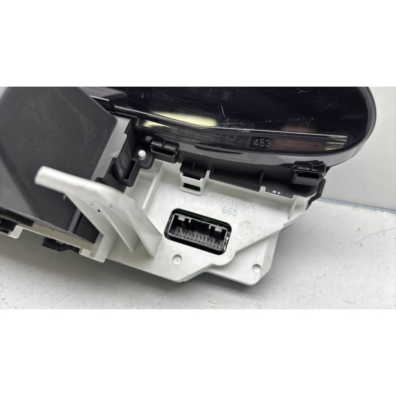 Compteur TOYOTA YARIS 2 Photo n°3
