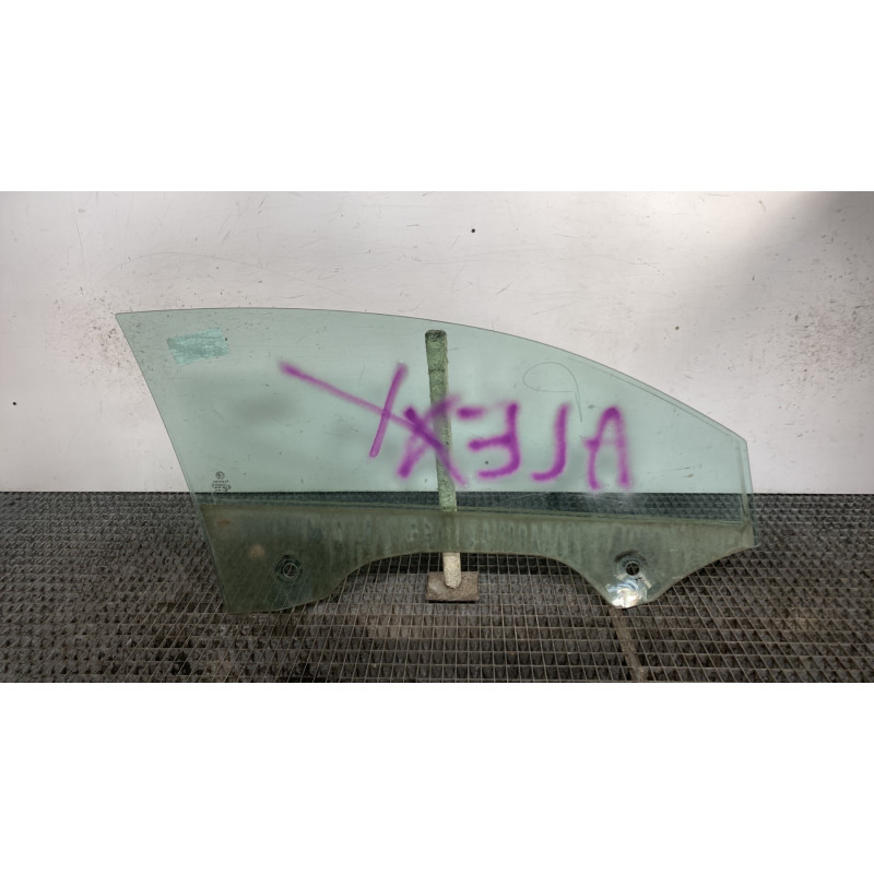 Vitre avant gauche ALFA ROMEO MITO Photo n°7