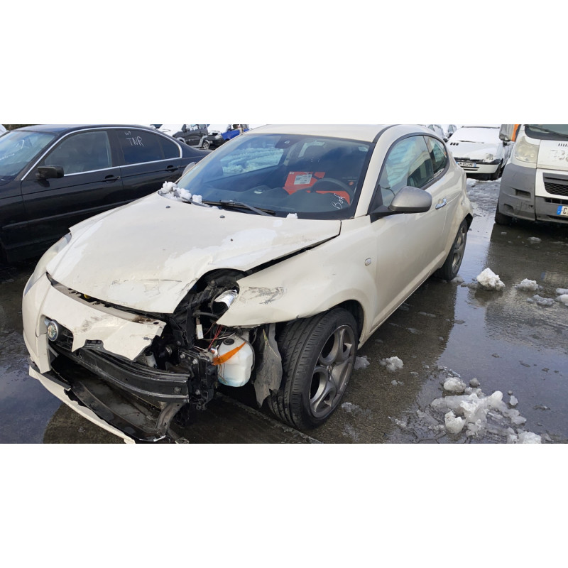 Vitre avant gauche ALFA ROMEO MITO Photo n°8