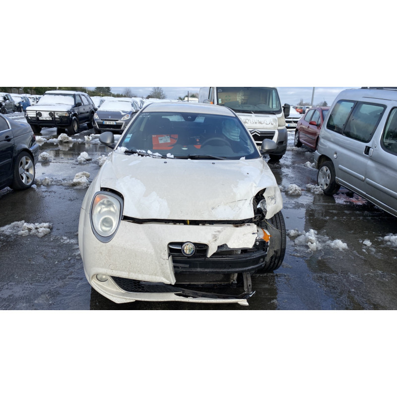 Vitre avant gauche ALFA ROMEO MITO Photo n°15