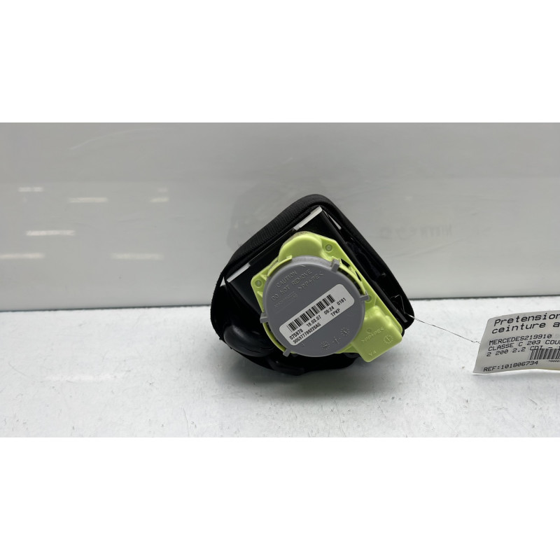 Pretensionneur de ceinture avant droit MERCEDES CLASSE C 203 COUPE SPORT Photo n°1