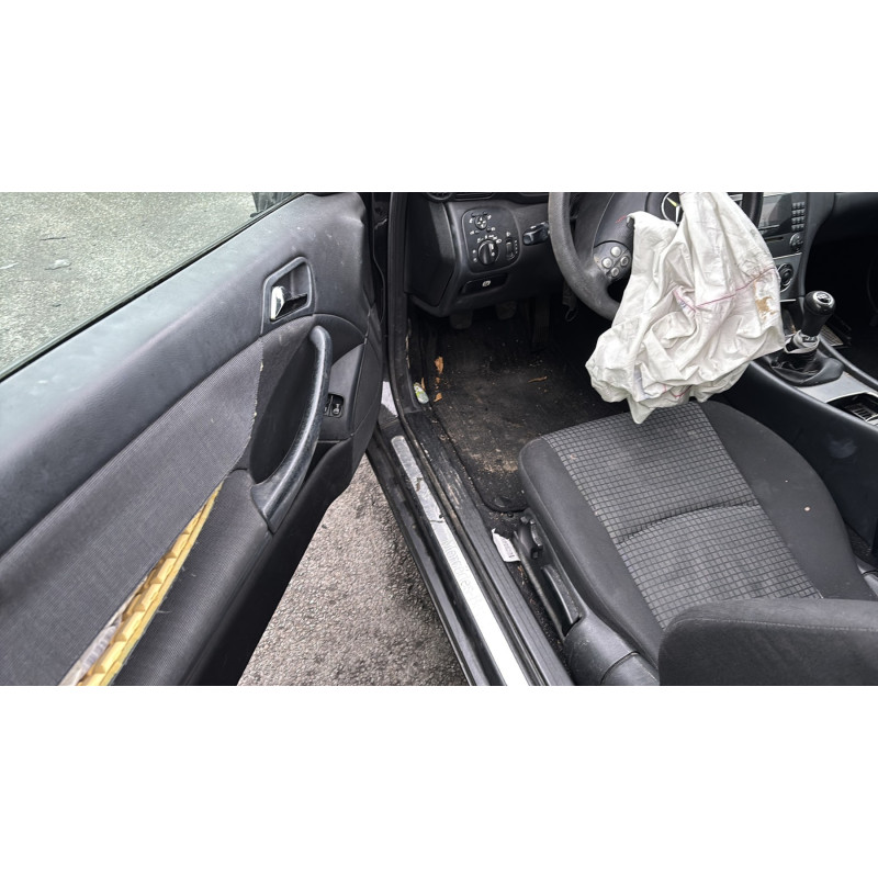 Pretensionneur de ceinture avant droit MERCEDES CLASSE C 203 COUPE SPORT Photo n°13