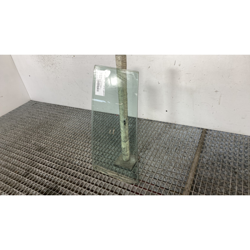 Custode arriere gauche (porte) VOLKSWAGEN TOURAN 1 Photo n°3