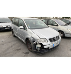 Pare choc arriere VOLKSWAGEN TOURAN 1