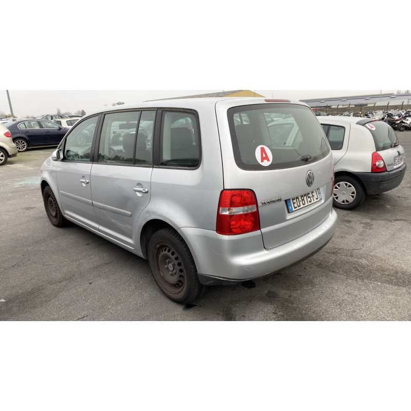 Pare choc arriere VOLKSWAGEN TOURAN 1 Photo n°15