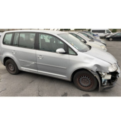 Pare choc arriere VOLKSWAGEN TOURAN 1