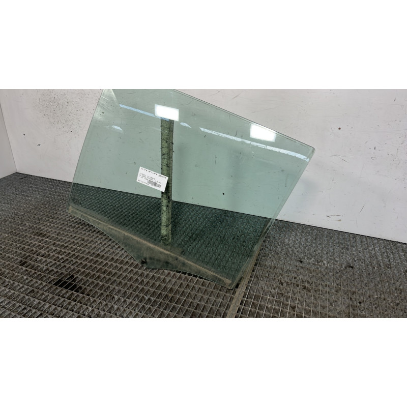Vitre arriere gauche CITROEN C4 GRAND PICASSO 1 Photo n°3