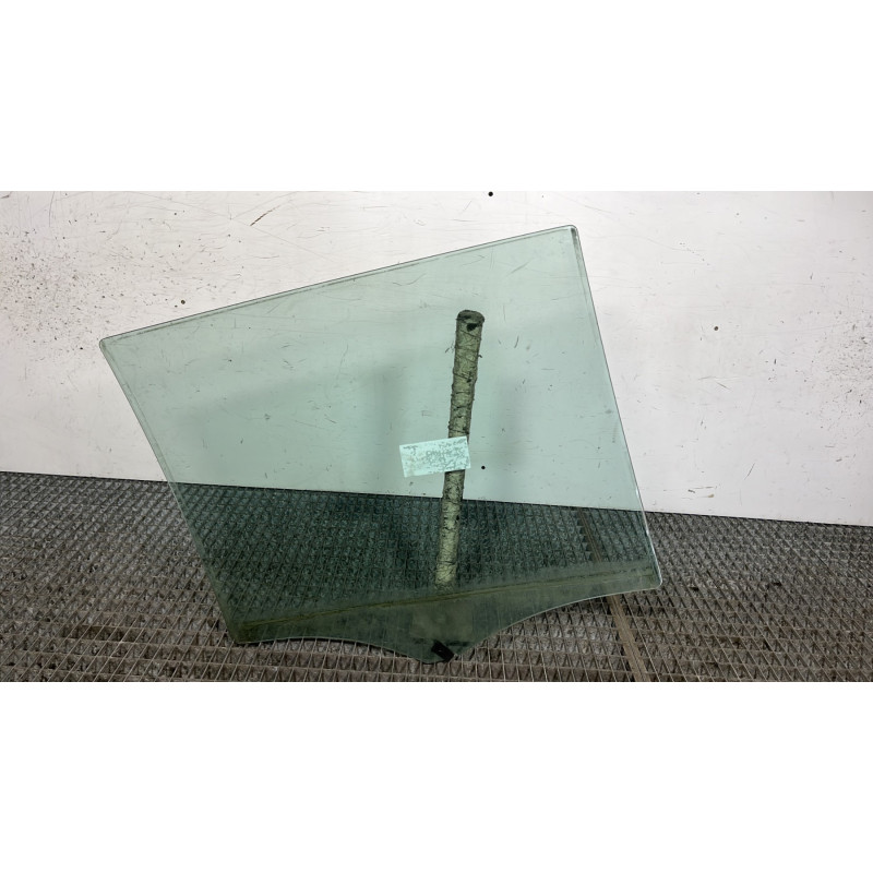 Vitre arriere gauche CITROEN C4 GRAND PICASSO 1 Photo n°4