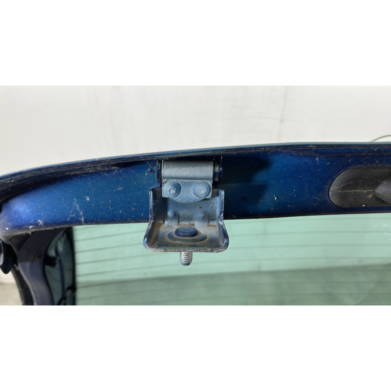 Malle/Hayon arriere RENAULT CLIO 2 Photo n°6