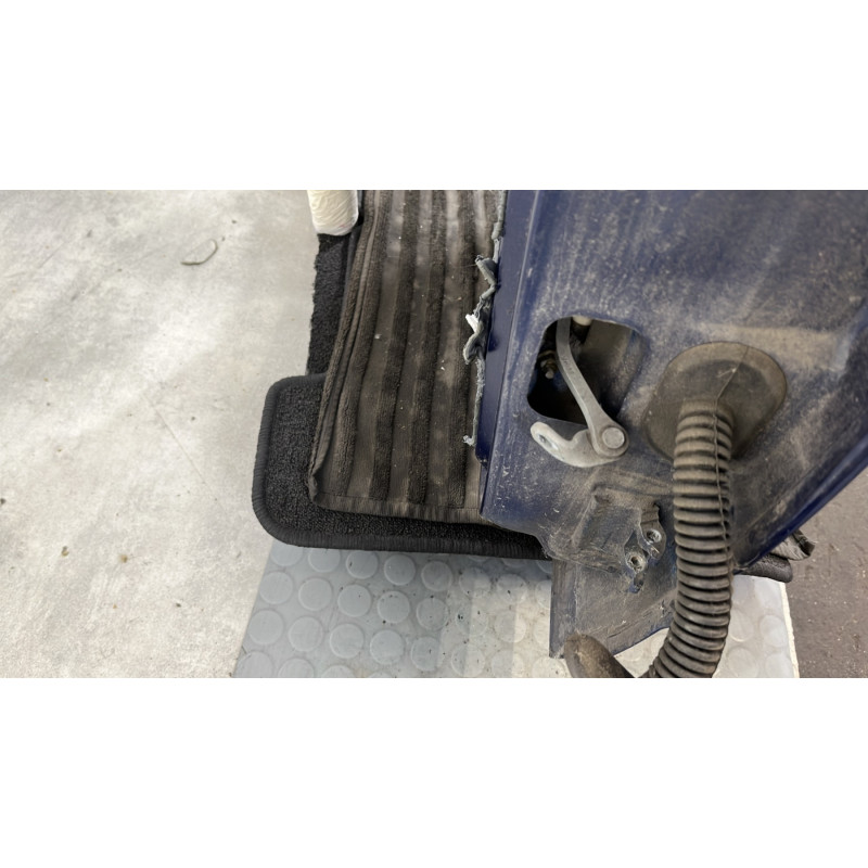 Porte arriere gauche RENAULT CLIO 2 Photo n°4