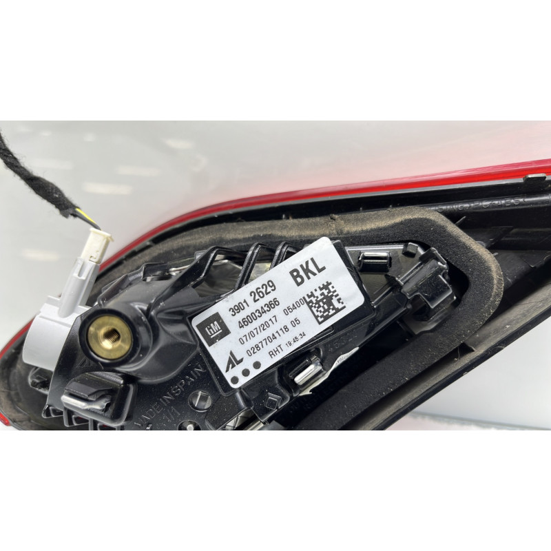 Feu arriere secondaire gauche (feux) OPEL CORSA E Photo n°5