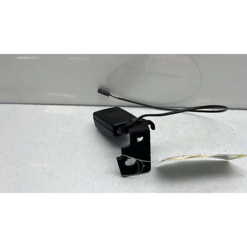 Attache ceinture arriere gauche OPEL CORSA E Photo n°6