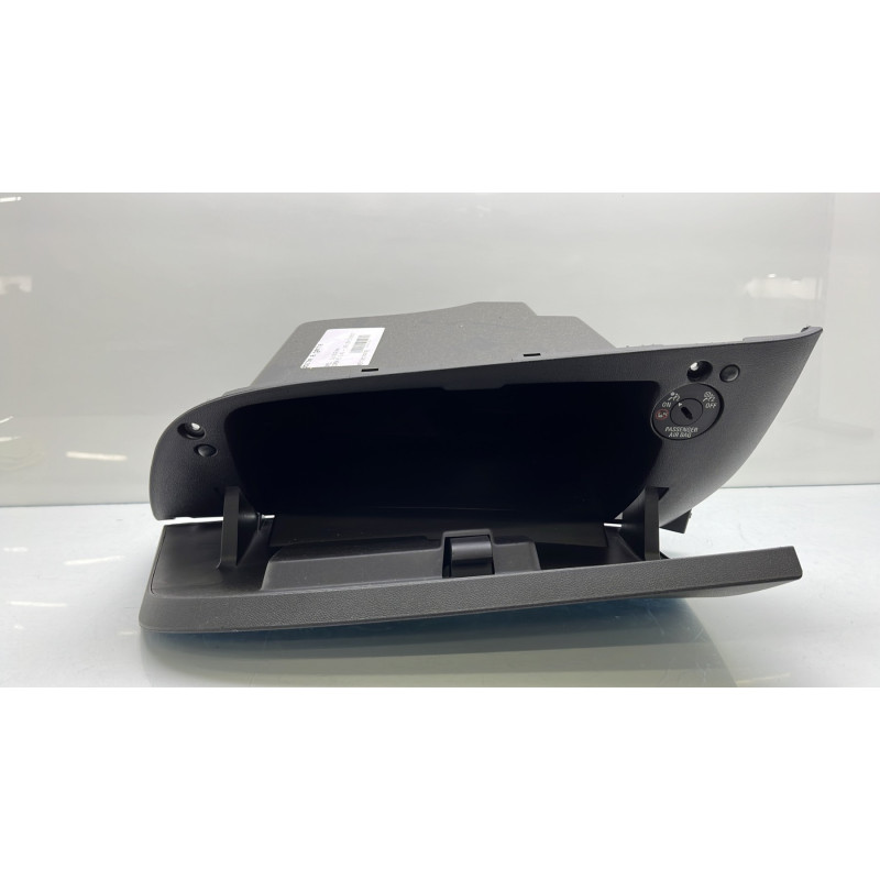 Boite a gants OPEL CORSA E Photo n°4