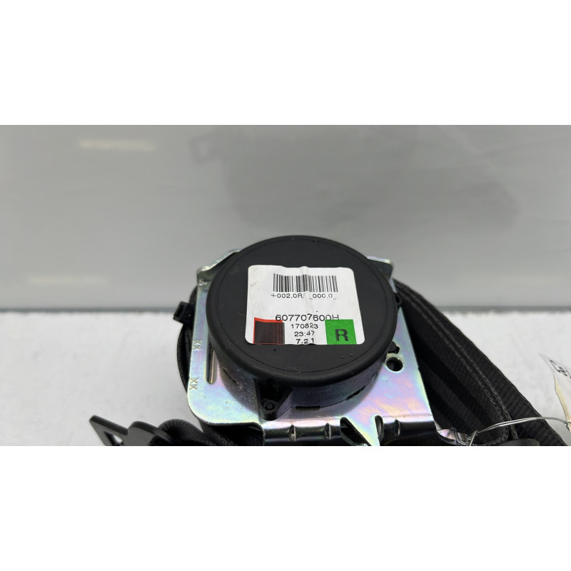Ceinture avant droit OPEL CORSA E Photo n°2