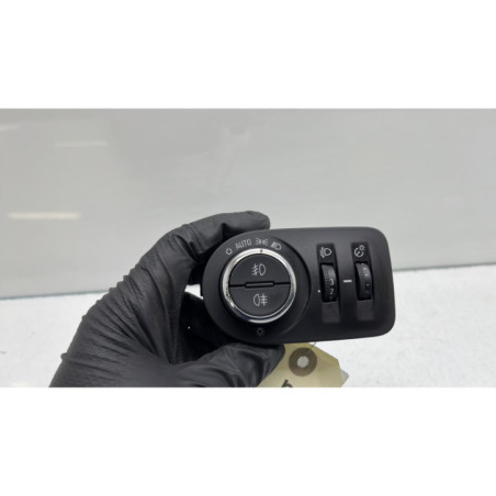 Commande de phare OPEL CORSA E Photo n°1