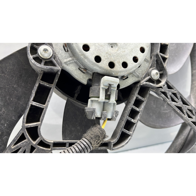 Moto ventilateur radiateur OPEL CORSA E Photo n°2