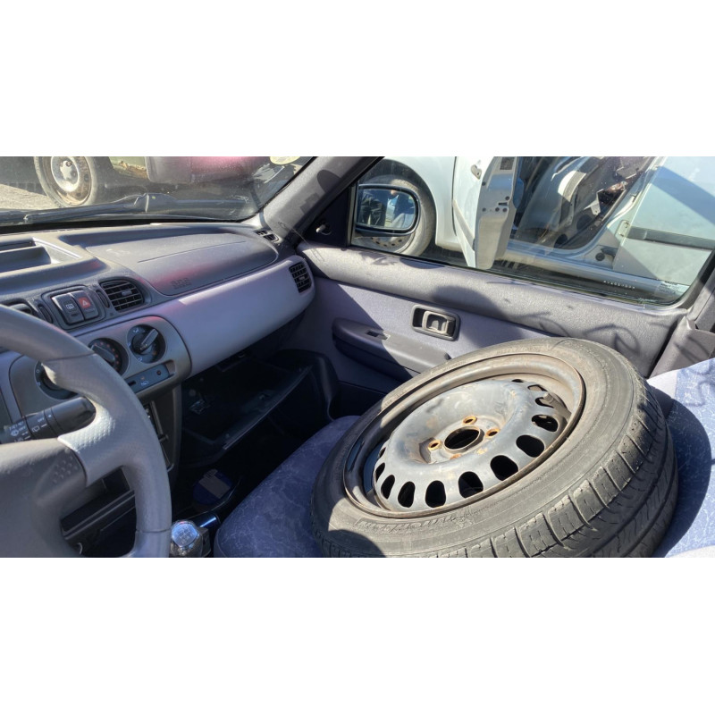 Porte avant droit NISSAN MICRA 2 Photo n°17
