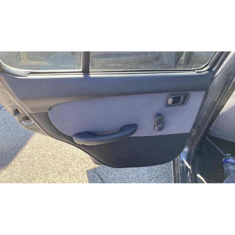 Porte avant droit NISSAN MICRA 2 Photo n°18