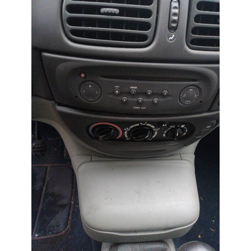 Porte avant gauche RENAULT SCENIC 1 Photo n°12