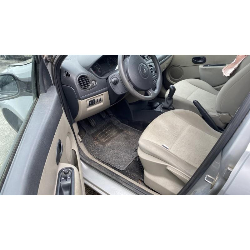 Charniere de capot RENAULT CLIO 3 Photo n°15