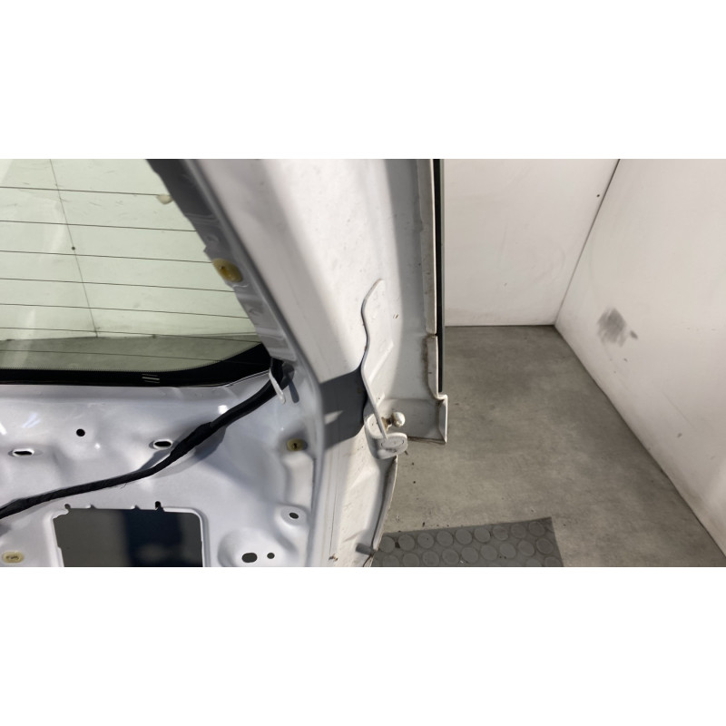 Malle/Hayon arriere CITROEN C3 2 Photo n°8