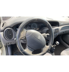 Pare choc avant RENAULT MEGANE 1