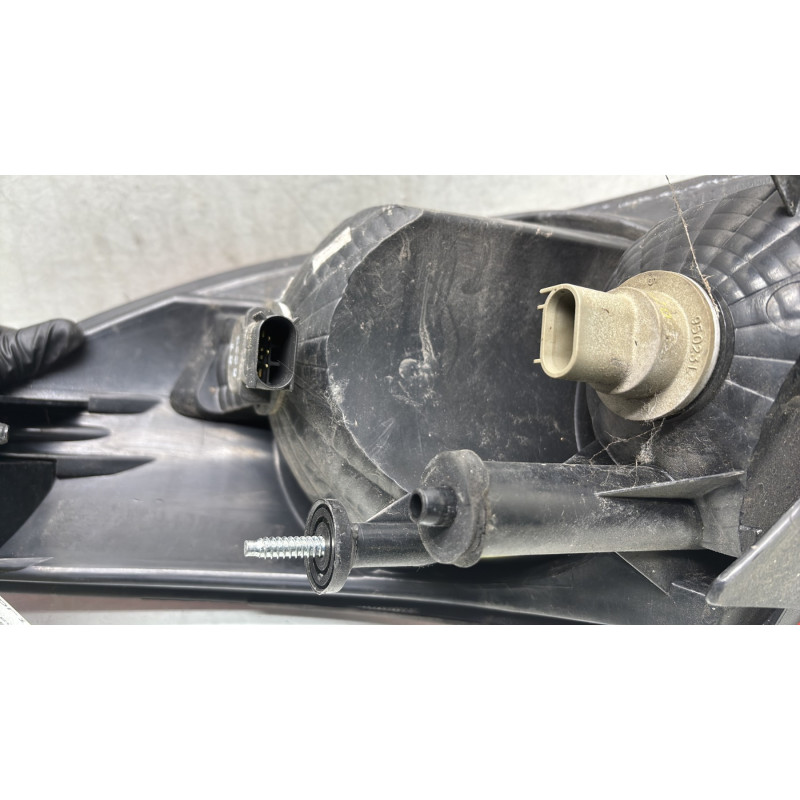 Feu arriere principal gauche (feux) CHRYSLER SEBRING 2 Photo n°3