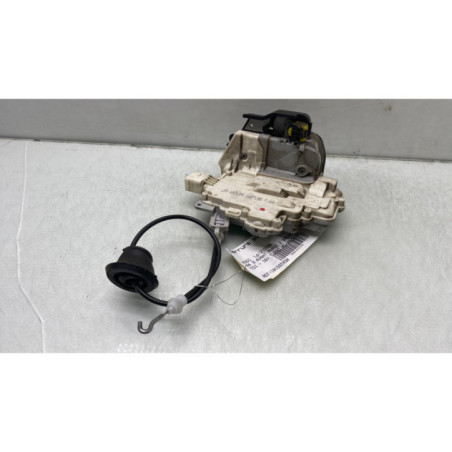 Serrure avant droit AUDI A4 2