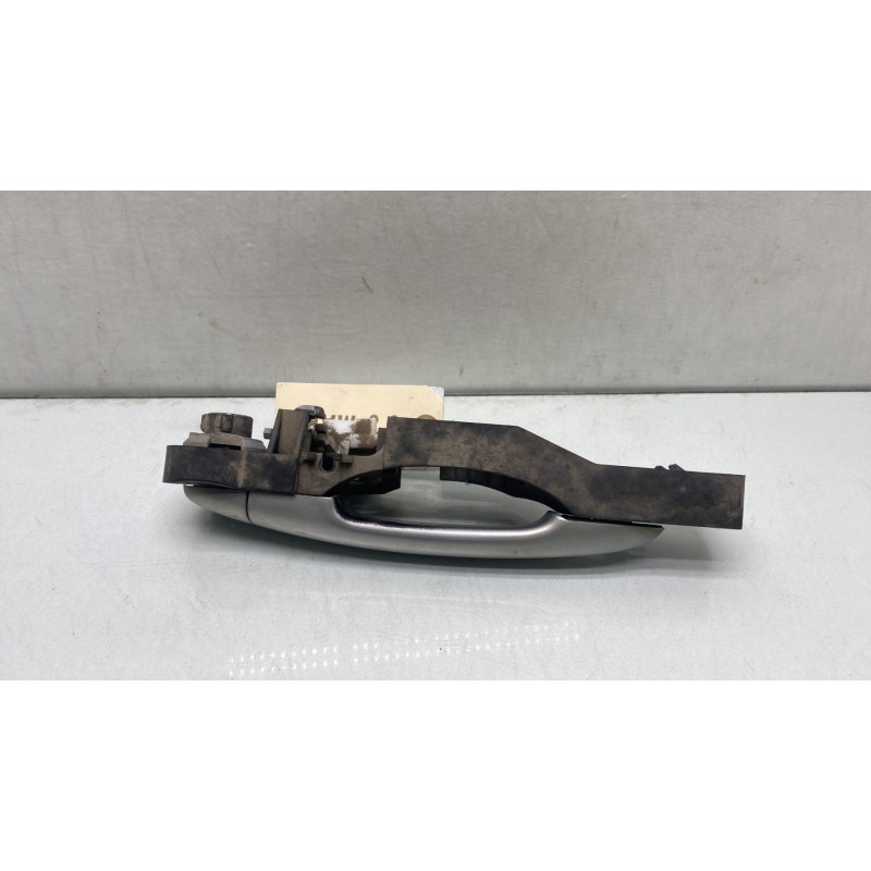 Poignee porte arriere droit RENAULT CLIO 3 Photo n°4