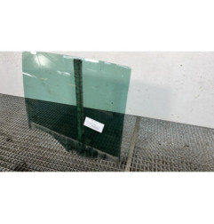 Vitre arriere droit RENAULT CLIO 3