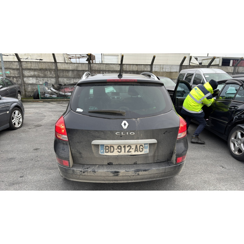 Vitre arriere droit RENAULT CLIO 3 Photo n°9