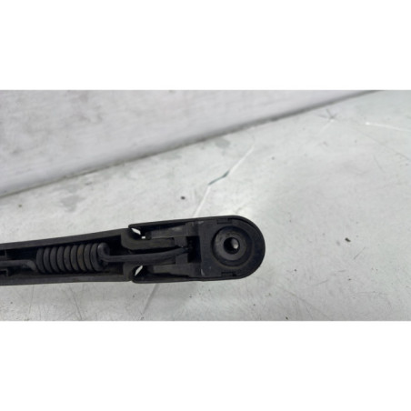 Bras essuie glace arriere SUZUKI SWIFT 4