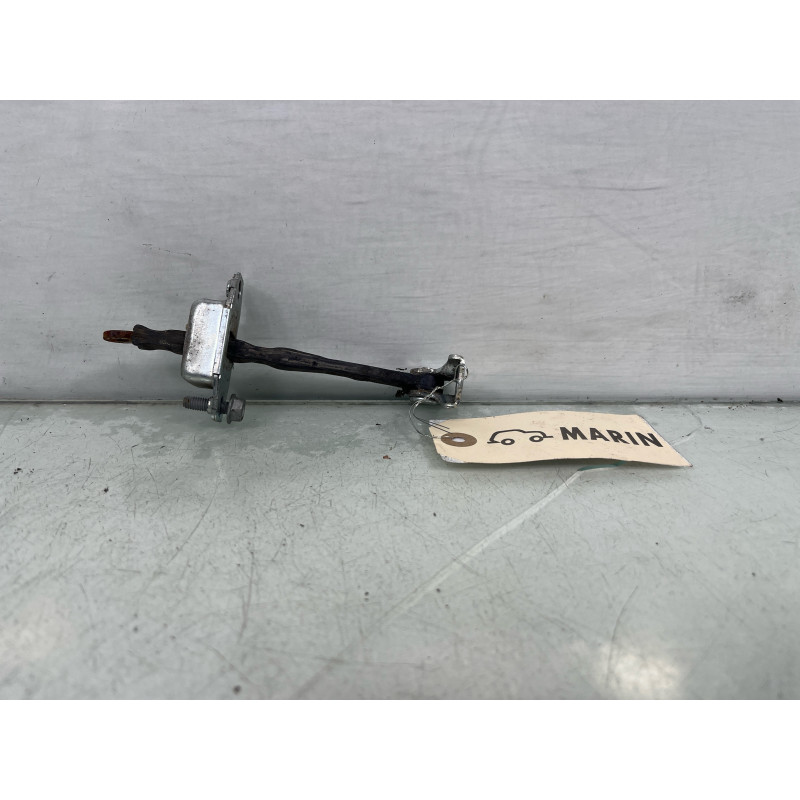 Arret de porte avant droit SUZUKI SWIFT 4 Photo n°1