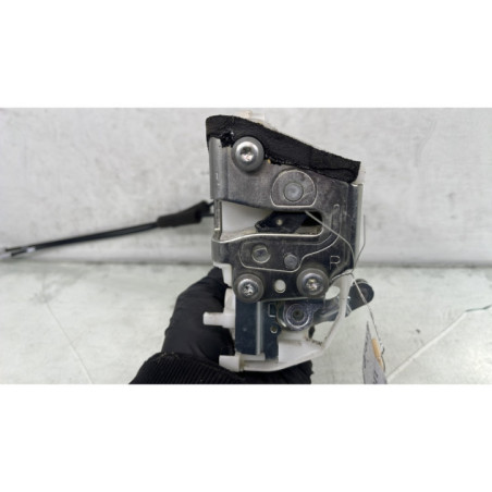 Serrure arriere droit SUZUKI SWIFT 4 Photo n°1